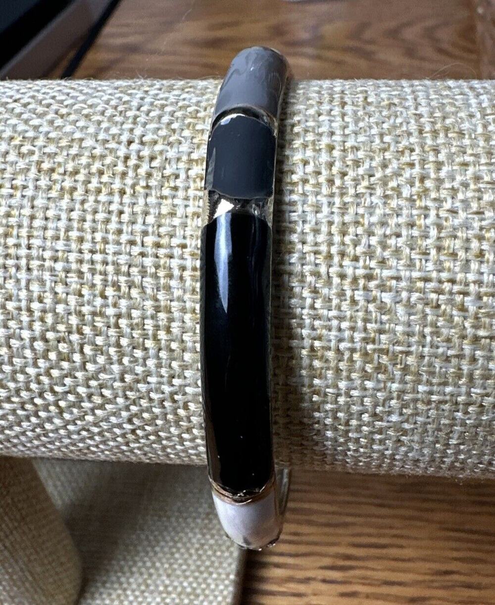 Sequin Nordstrom Colorful Thin Gold Tone Enamel Hinge Bangle $25 NWOT #101